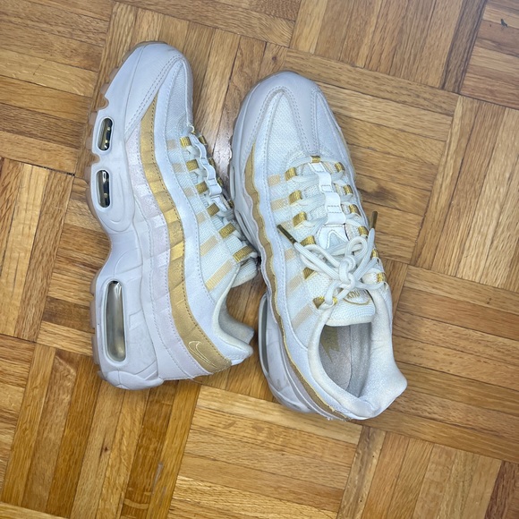Nike Shoes - nike white and gold shoes